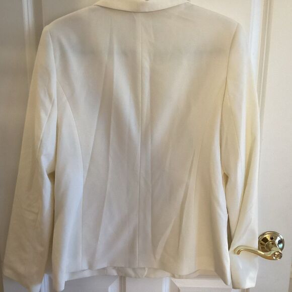 NWOT. 212 Collection Brand Women’s 12 Single Button Fully Lined Eggshell Blazer - Picture 5 of 9